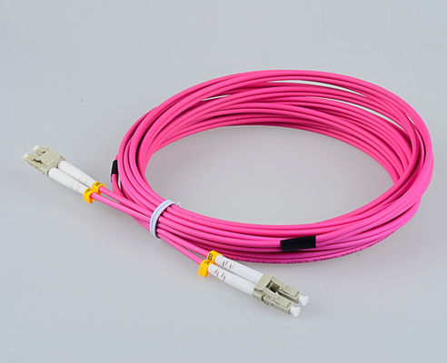 OM4 10G 0,3dB 50/125μm Σύρμα οπτικών ινών για καλωδίωση ινών κέντρου δεδομένων